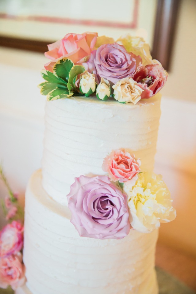 flower topped wedding cake