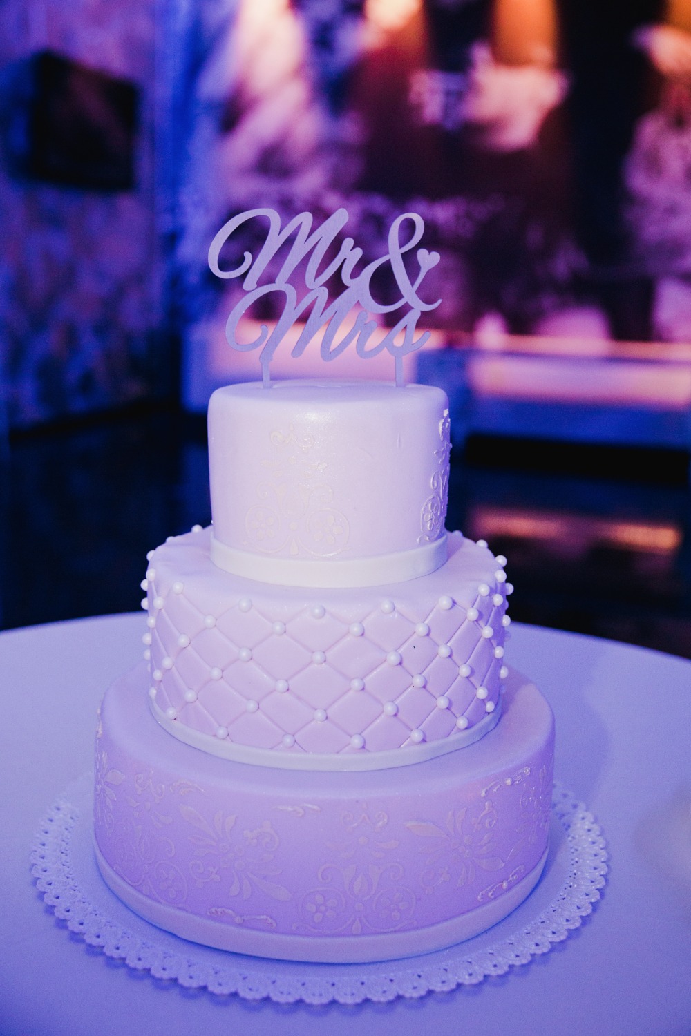 Elegant wedding cake