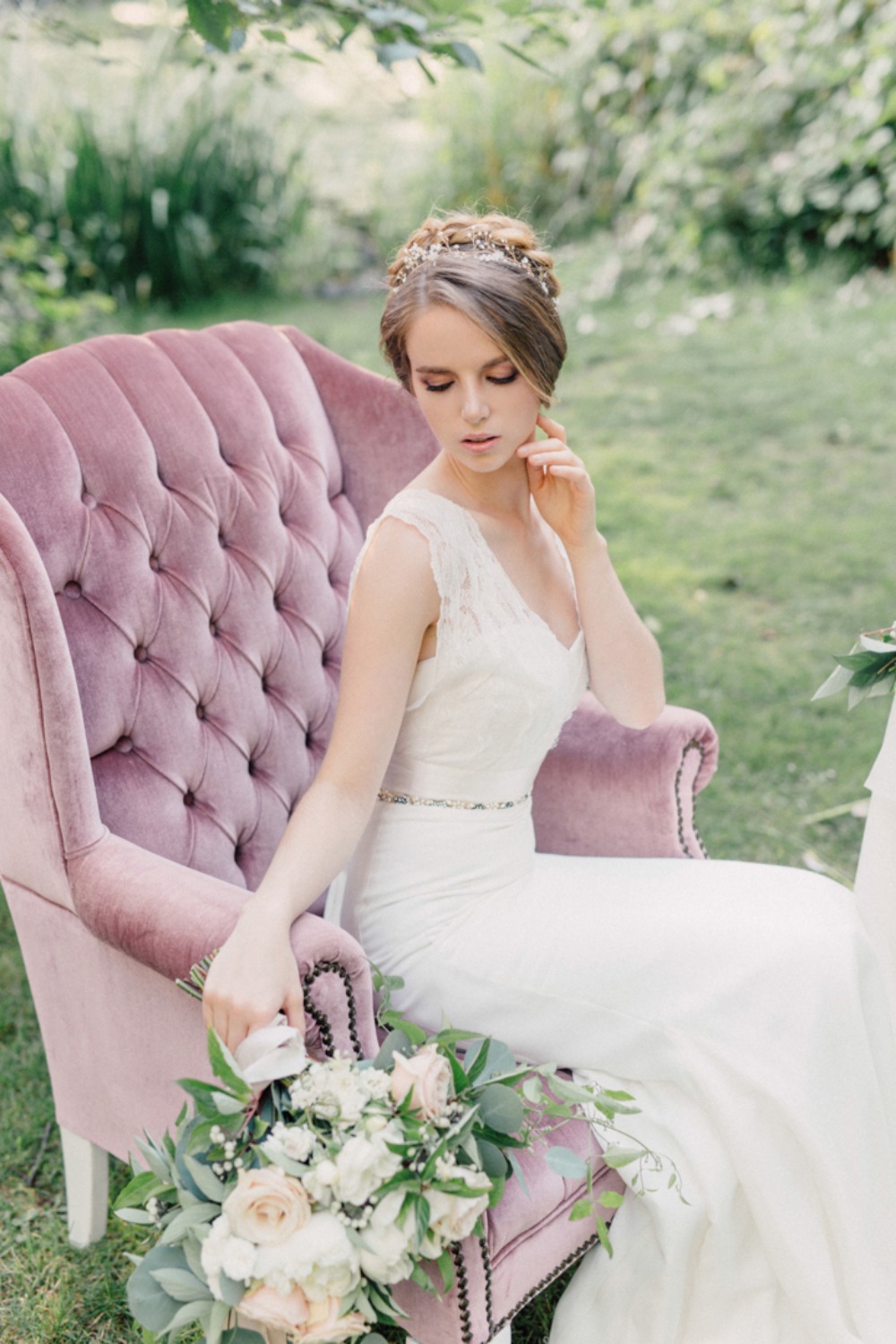 Elegant garden bridal look