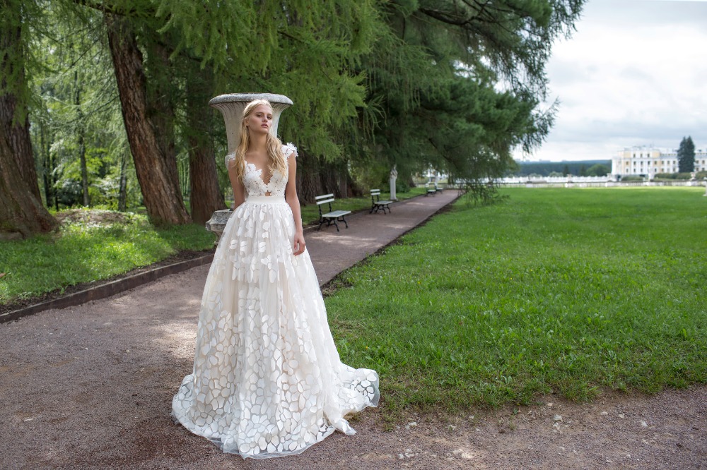 Nurit Hen Fall 2017BridalCollection34