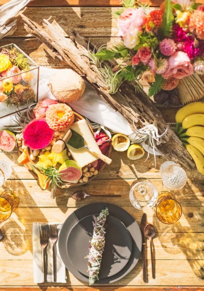 tropical wedding table decor