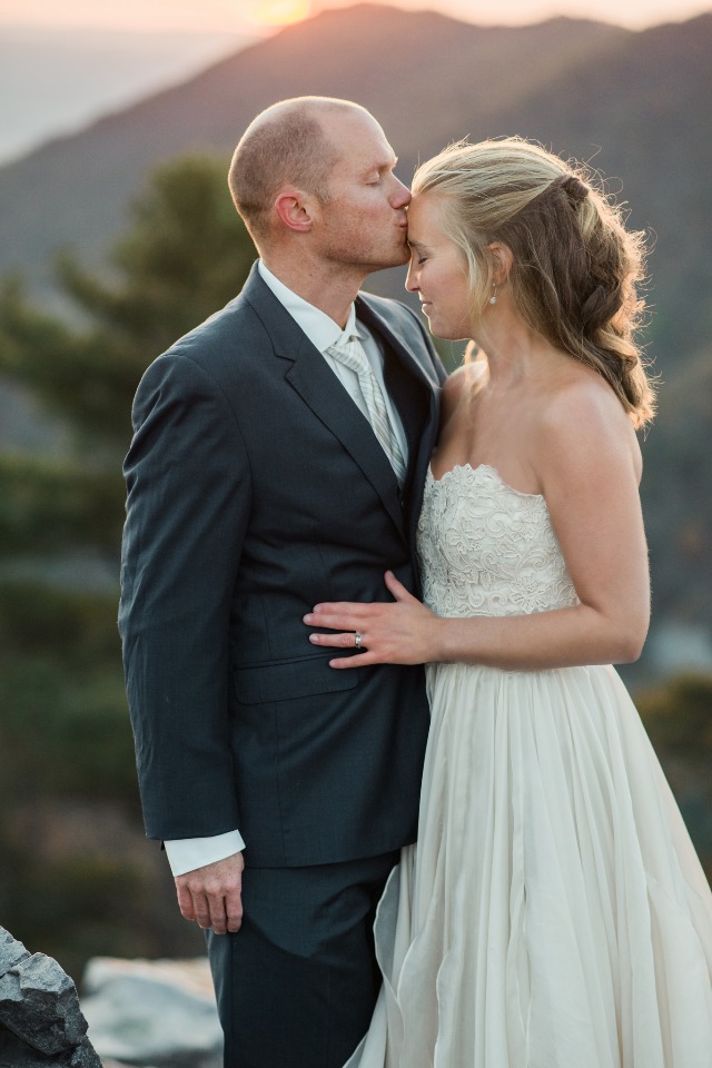 romantic photo shoot on a sunset mountain