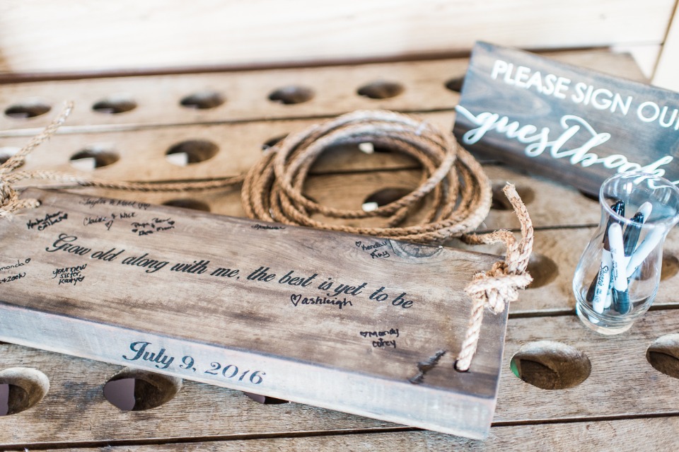 Guestbook swing