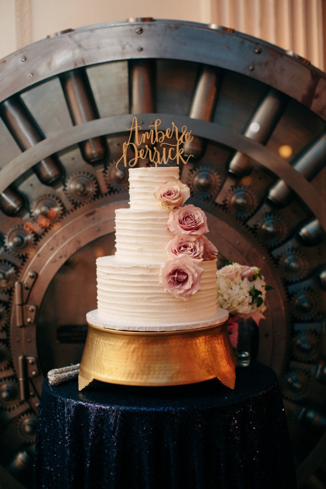 Lovely cake with cascading roses