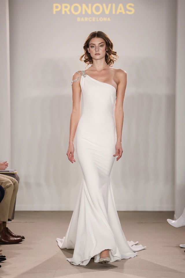 2018 Atelier Pronovias Preview Collection