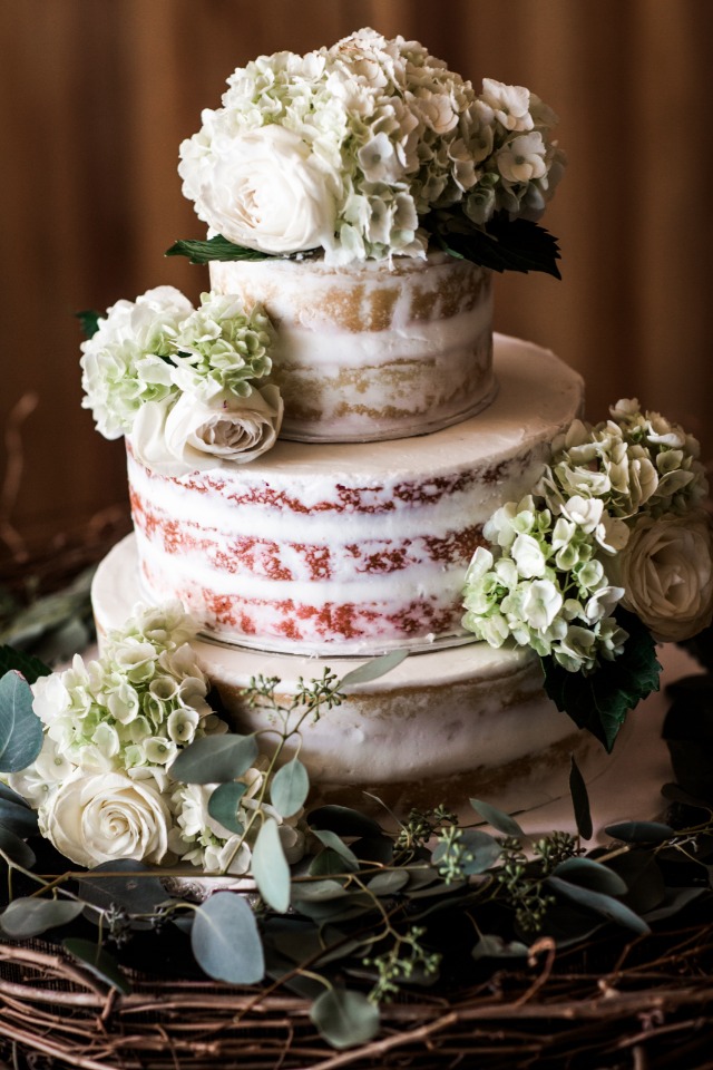 Naked cake with flowers