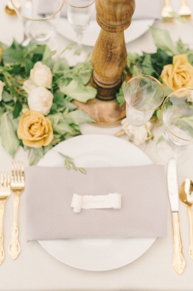 Elegant table decor