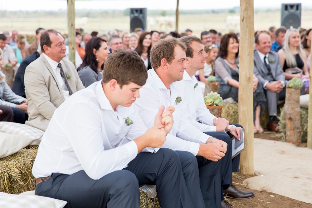 rustic-family-built-ranch-wedding-day