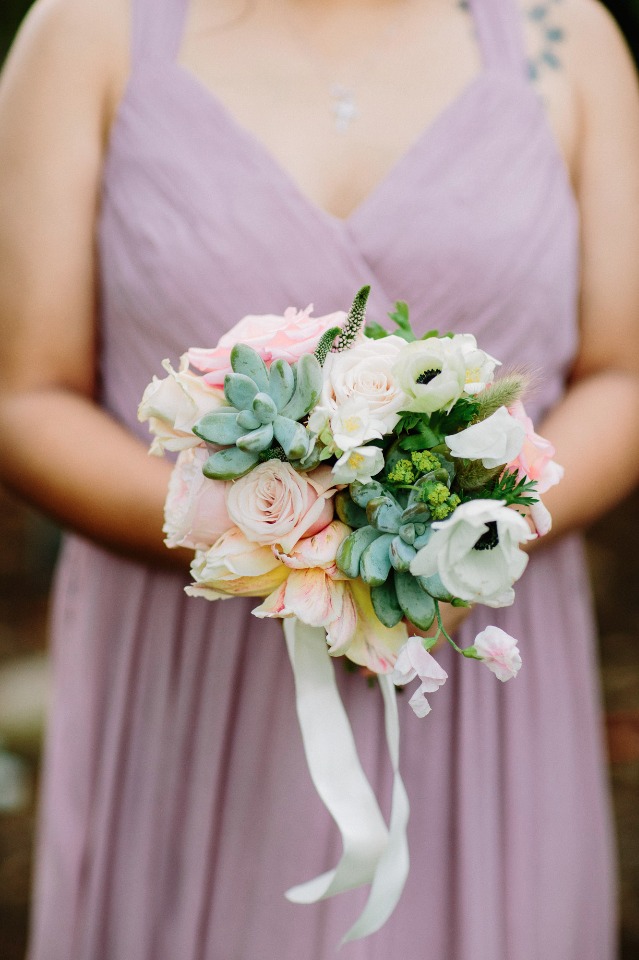 Dainty bridesmaid bouquet with succulents