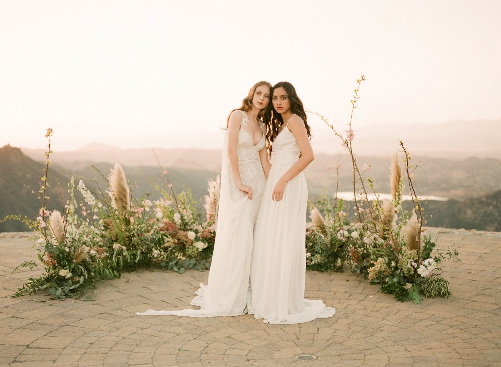 10-wedding-dresses-for-a-winery