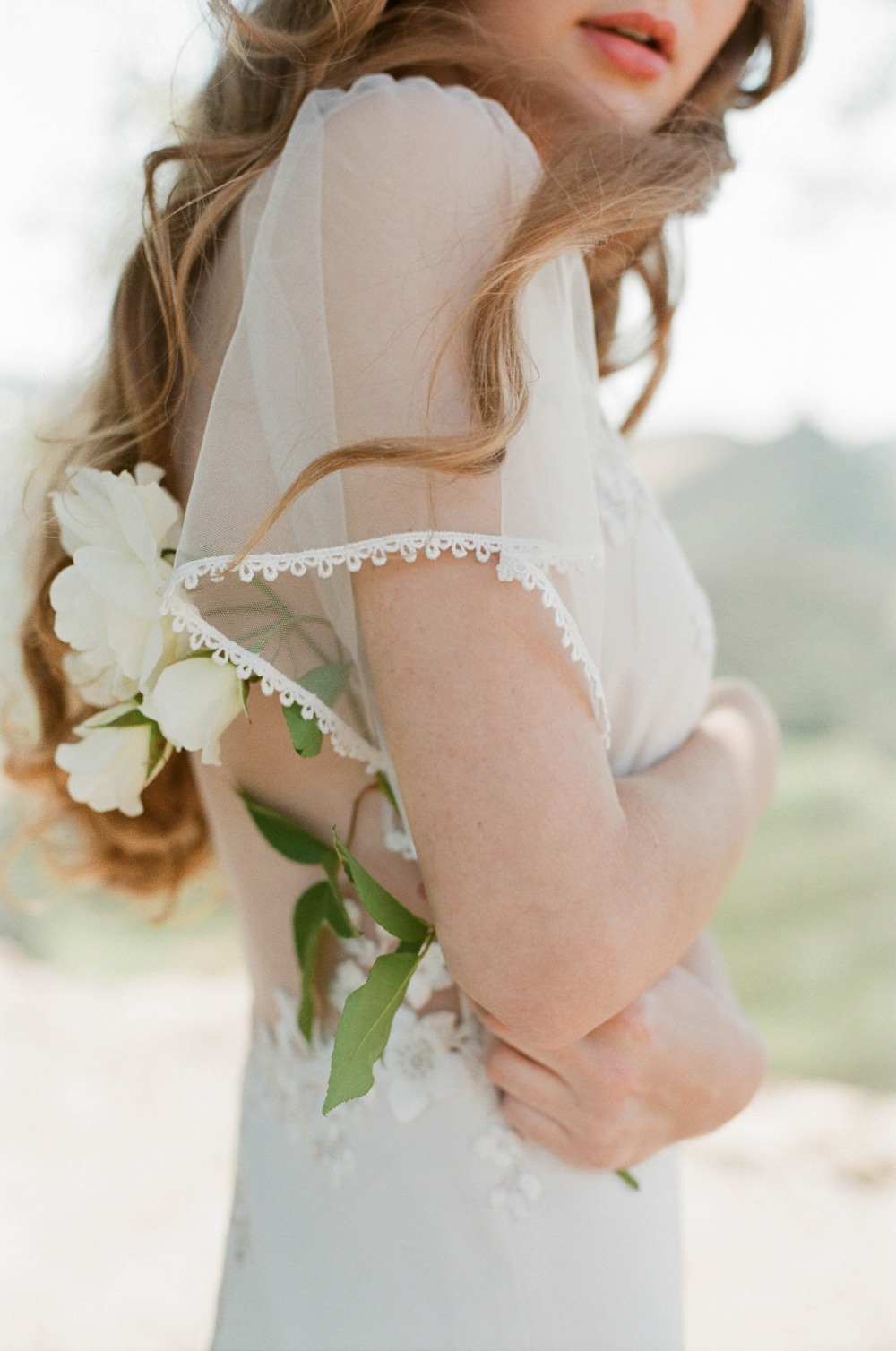 10-wedding-dresses-for-a-winery