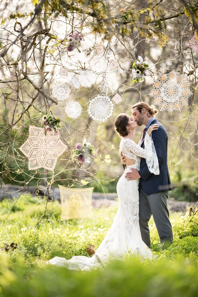 Boho ceremony backdrop idea