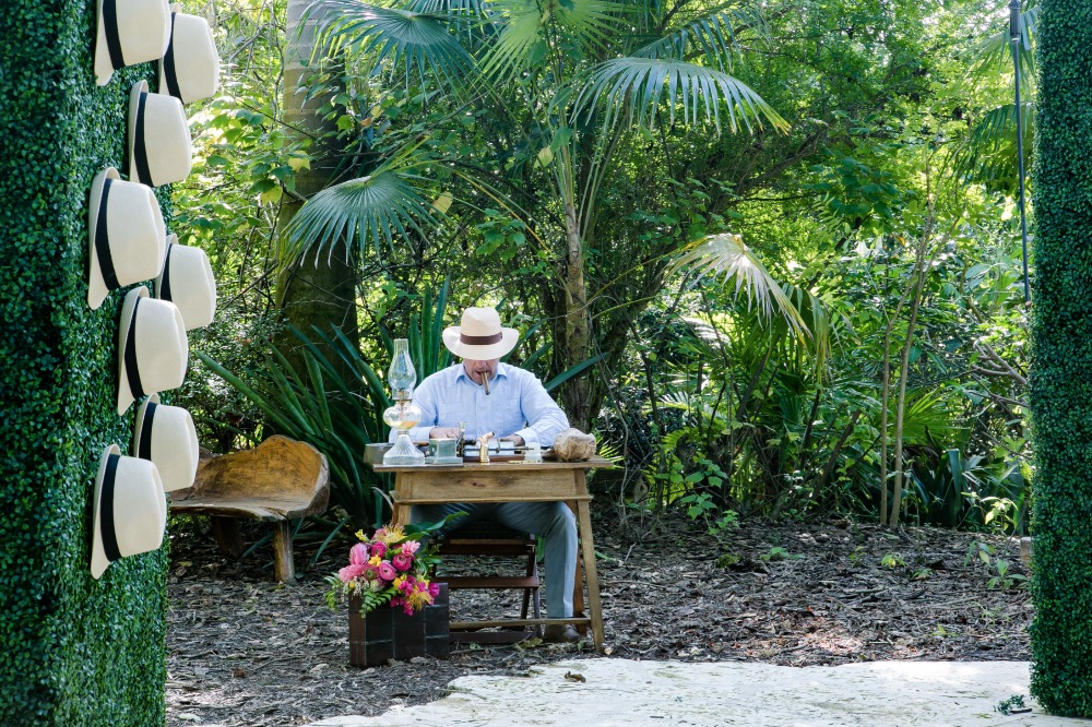 when-your-cuban-inspo-wedding-looks-so