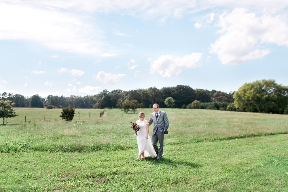 falling-in-love-with-late-summer-wedding