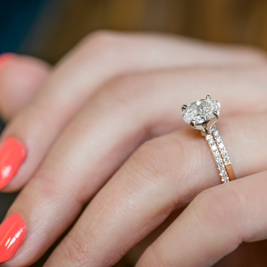 rose gold pave diamond wedding set