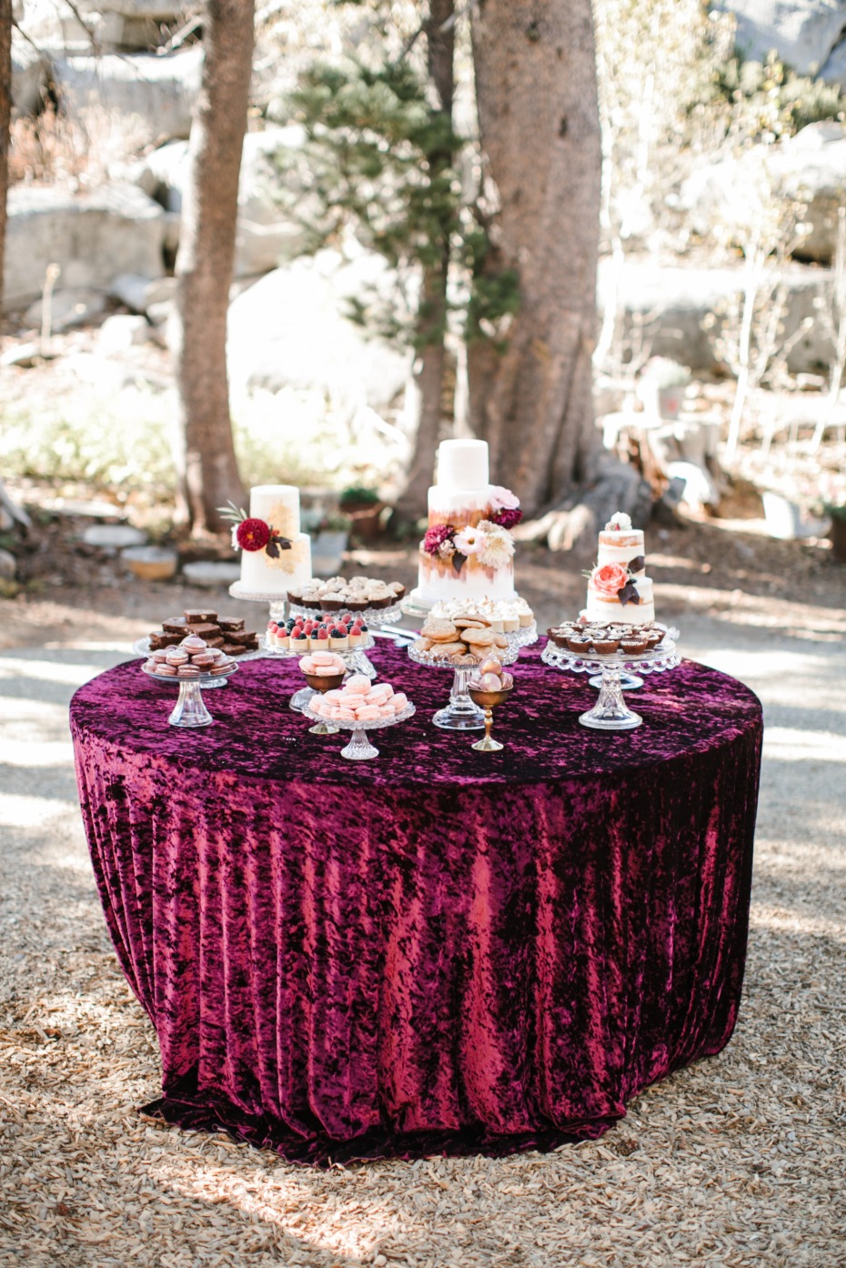 burgundy desset table