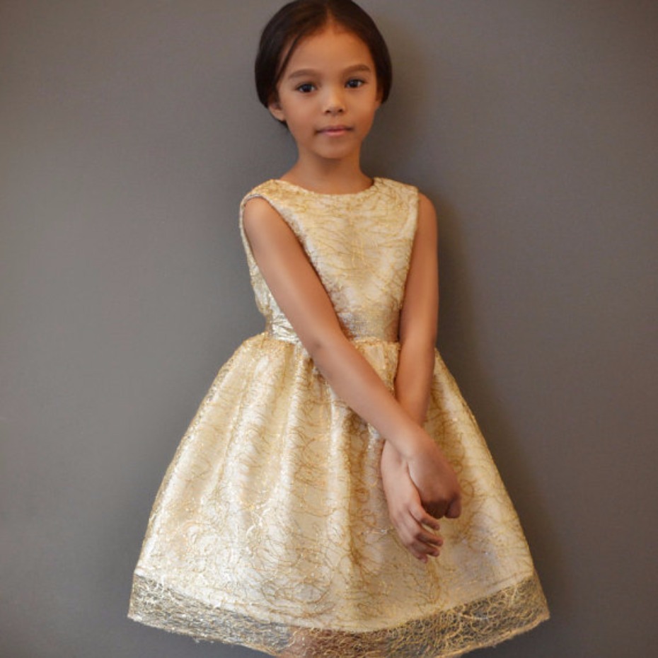 Pantora Mini flower girl dresses.