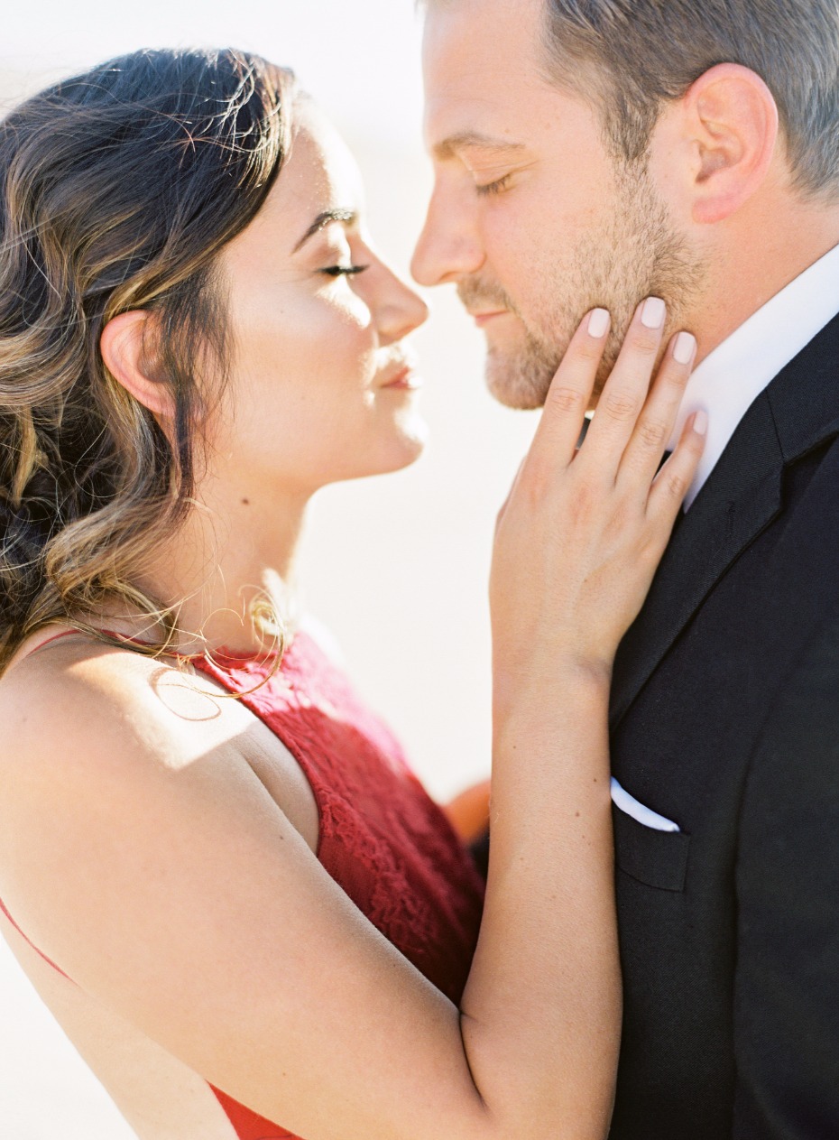 glam engagement shoot photo ideas