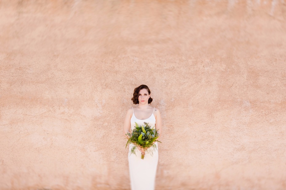 Minimalist bridal look