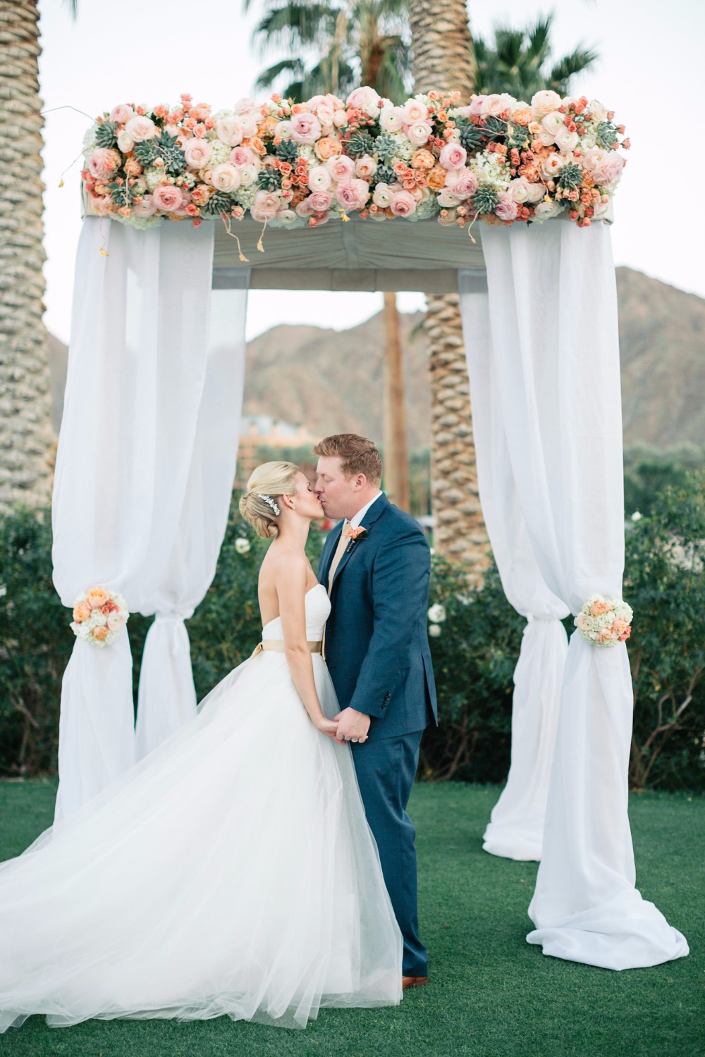 indian-wells-resort-weddings-with-a-view