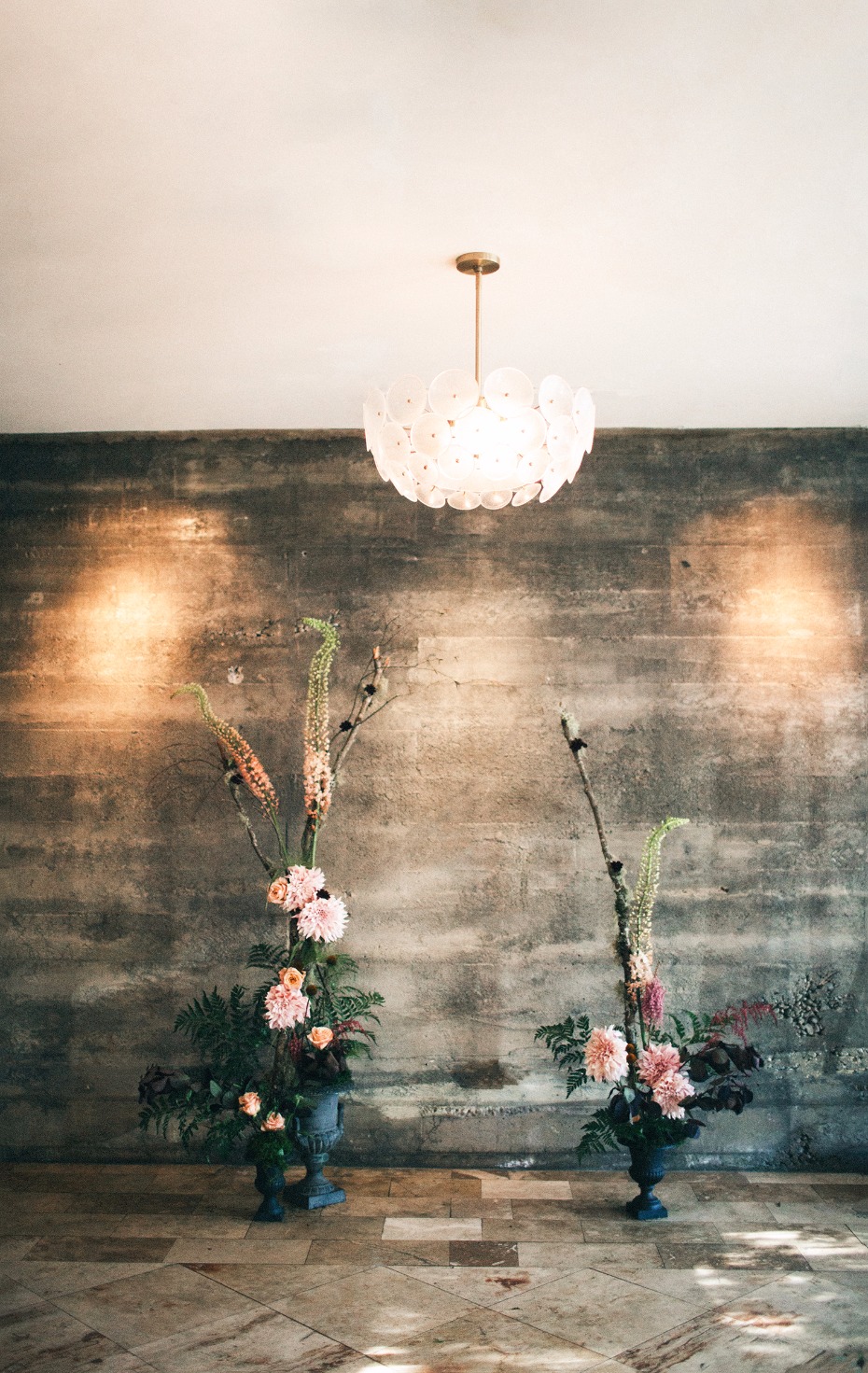 Modern chic ceremony decor