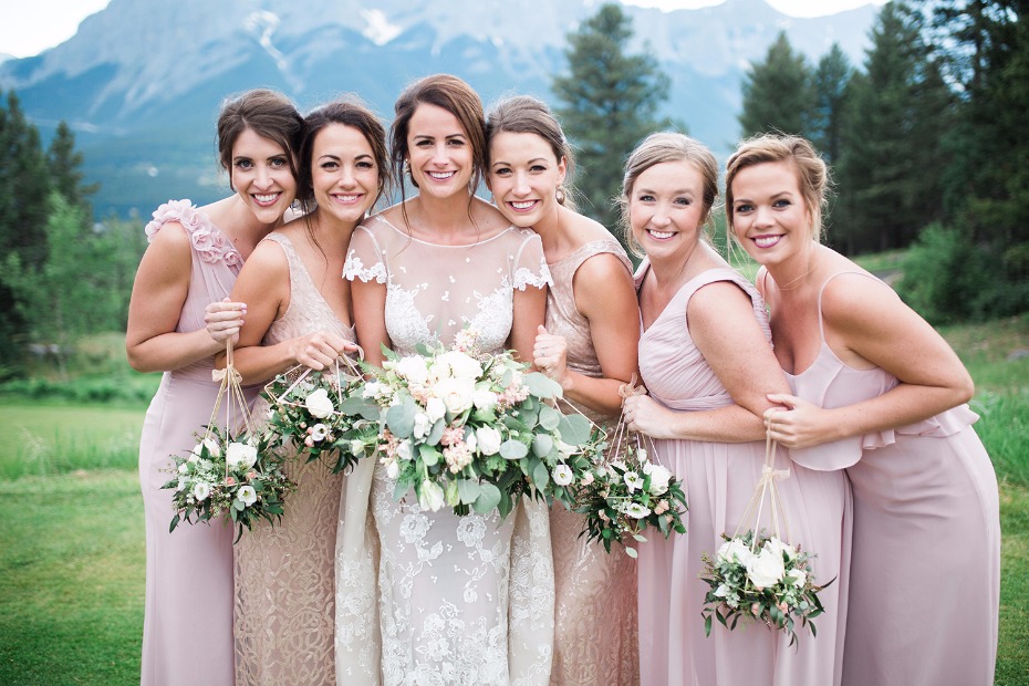 Cute hanging bouquets for the bridesmaids