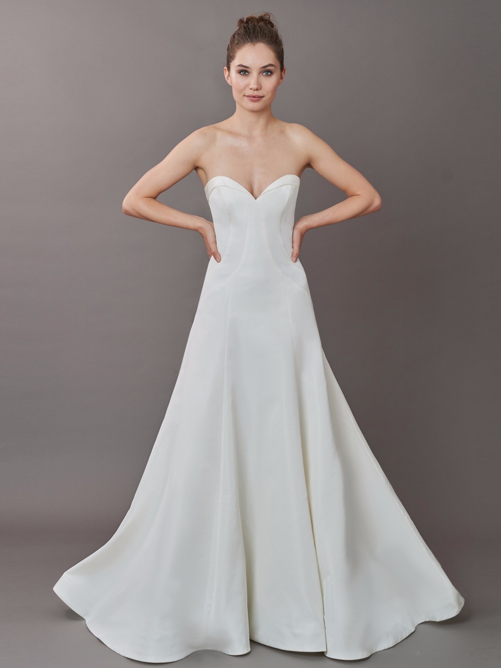 antonio-gual-s-fall-2018-bridal