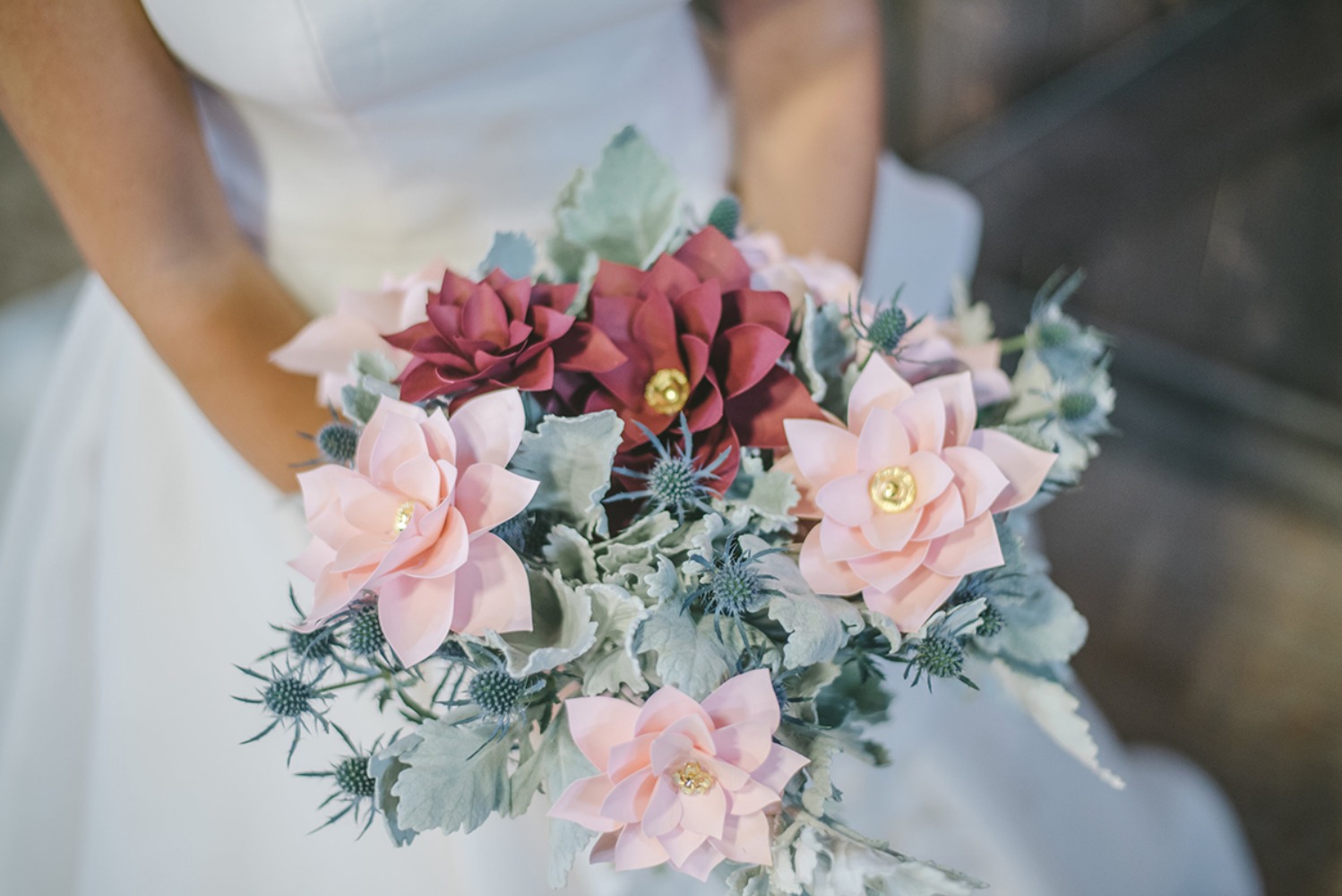 pinkandburgundypaperflowerweddingideas43