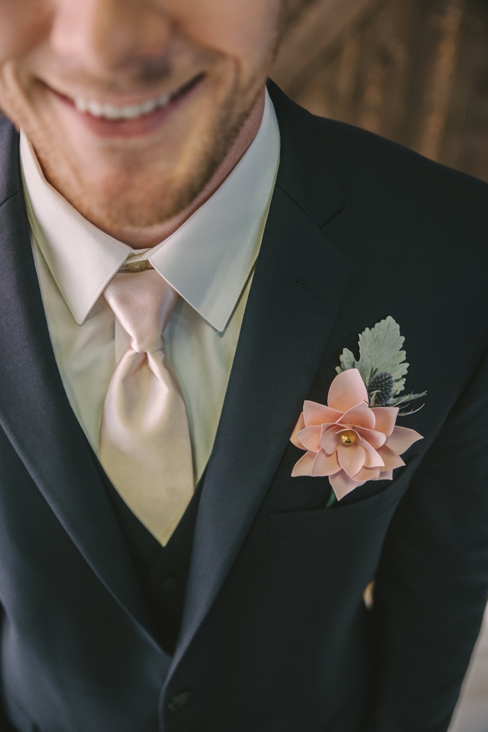 pinkandburgundypaperflowerweddingideas60