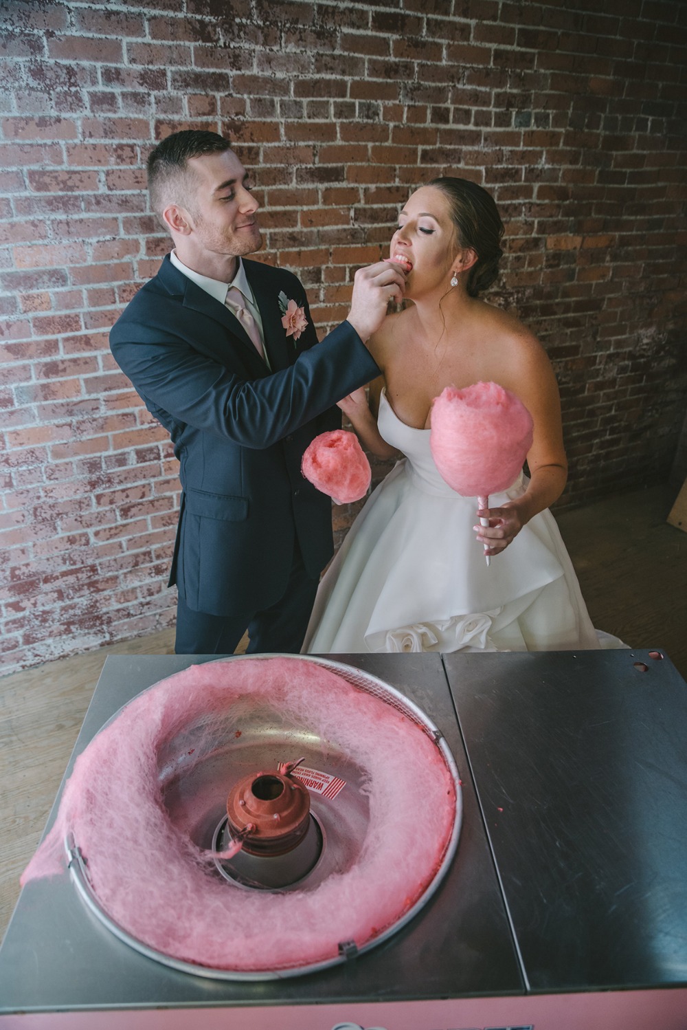 pinkandburgundypaperflowerweddingideas76