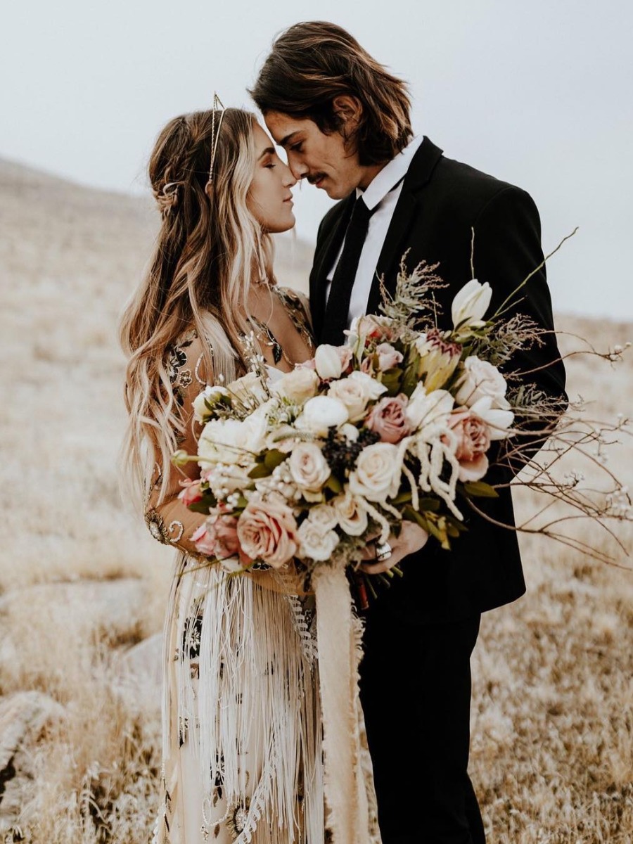 10 Accounts to Follow if You’re Planning a Wedding RN! 