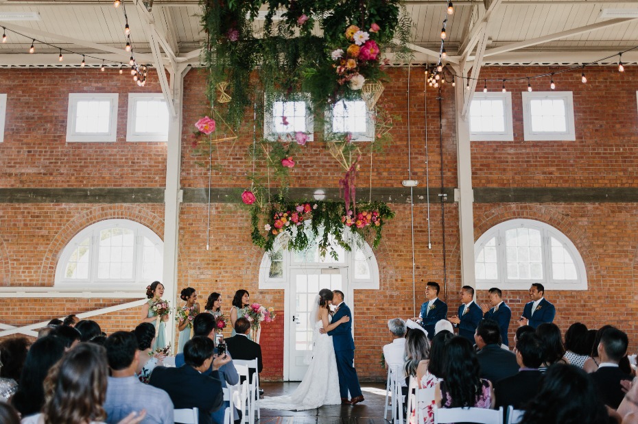 Airy ceremony space