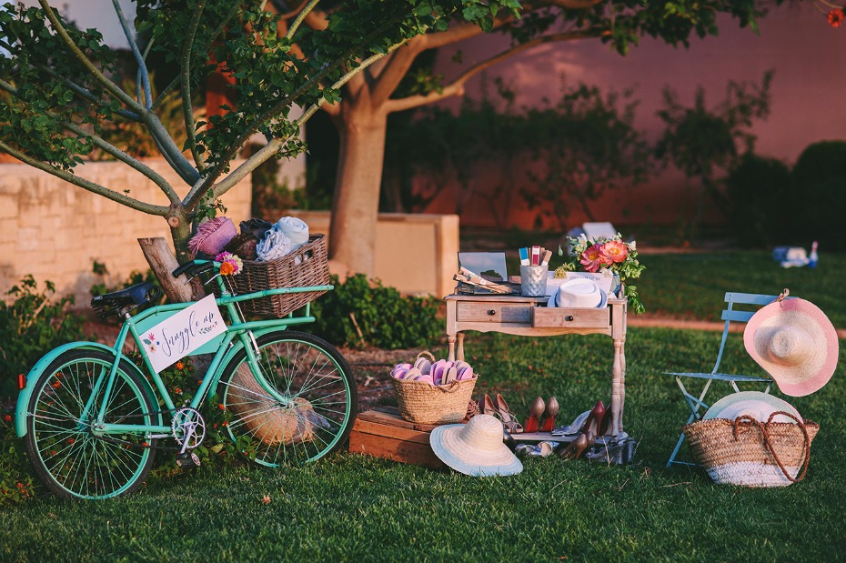 Blankets, hats and shoes for guests