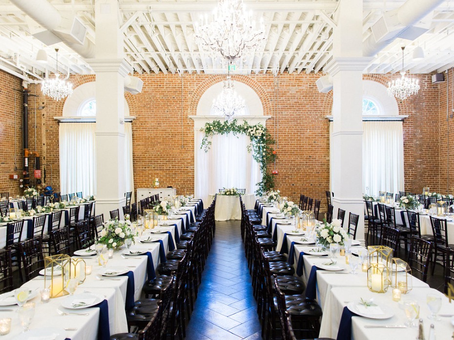 Chic reception