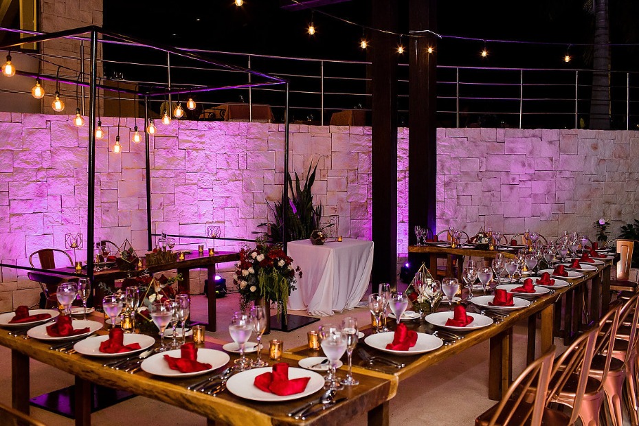 wedding reception decor