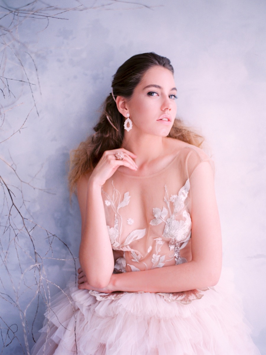 Soft and Sultry Bridal Shoot Inspired by Feminine Beauty