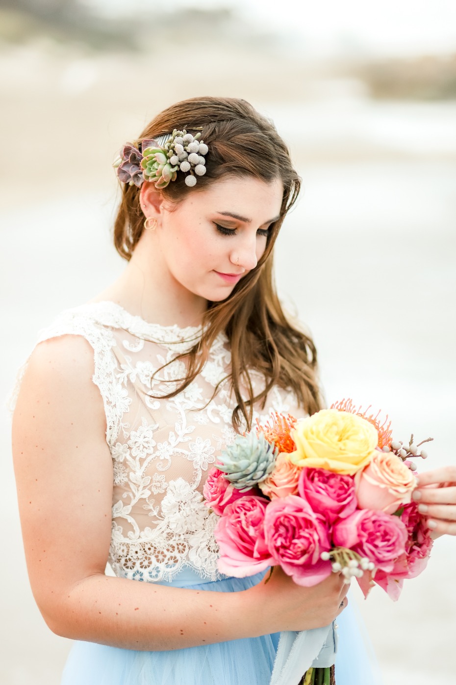 Colorful beach bride look