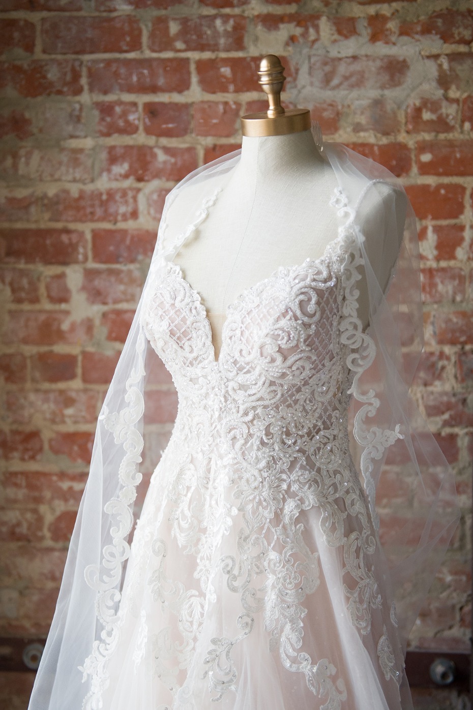 wedding dress ideas for a classic bride