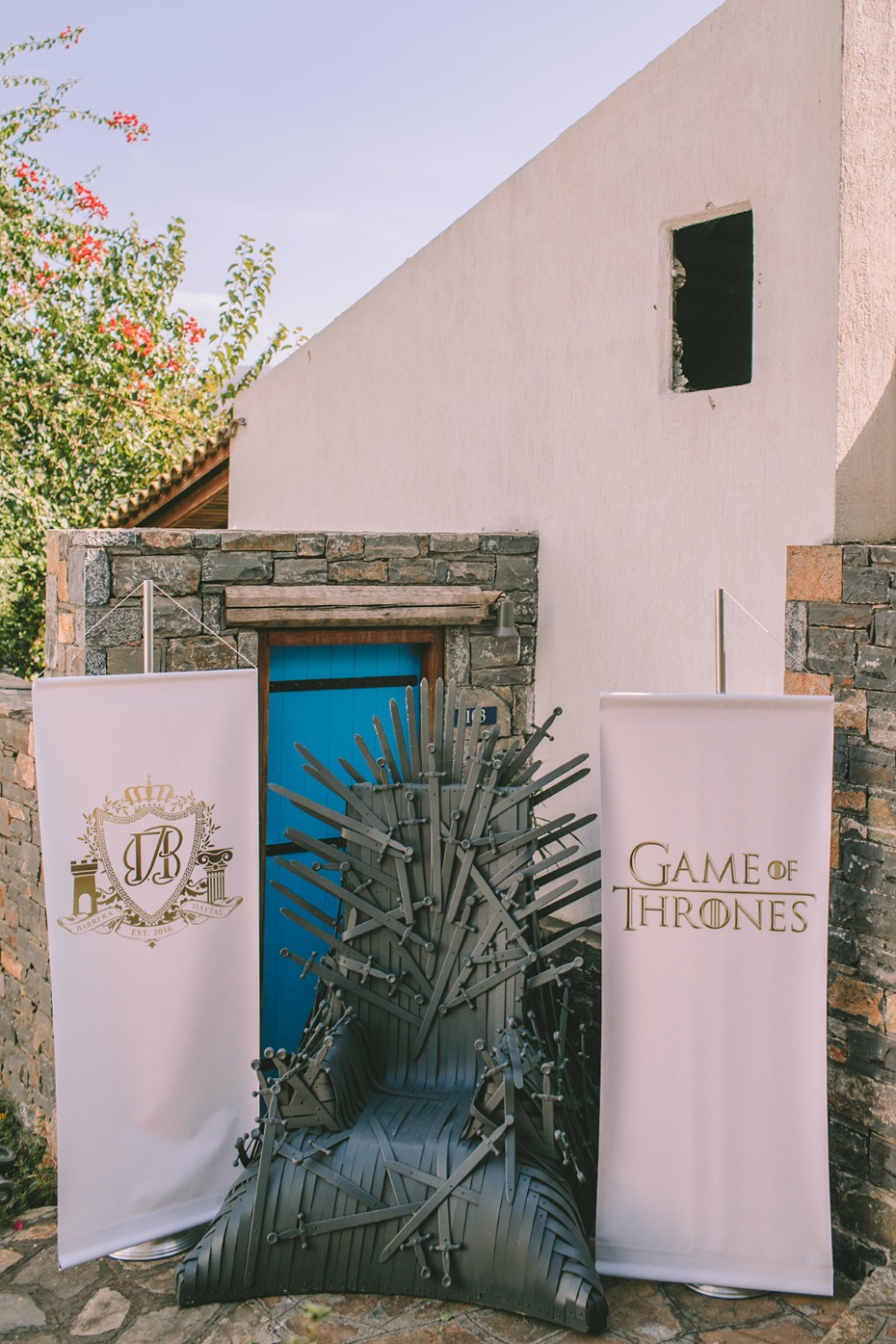 game of thrones wedding photo op