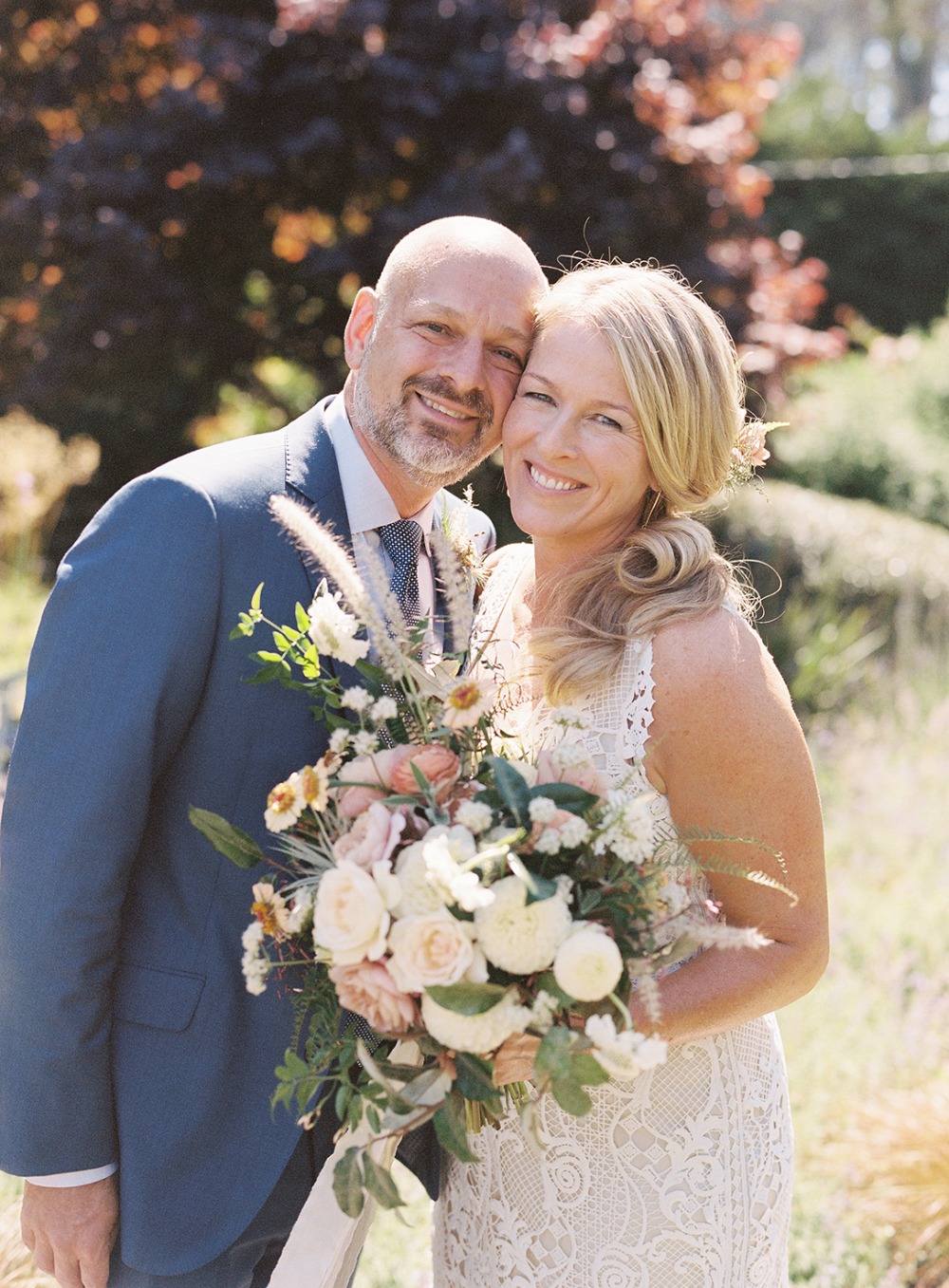 upscale-barn-wedding-at-the-peace-barn