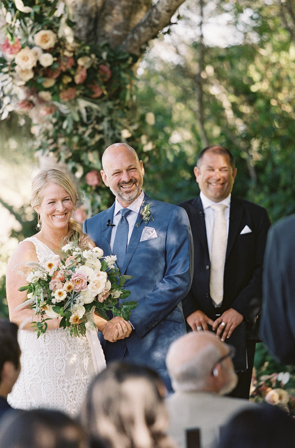 upscale-barn-wedding-at-the-peace-barn