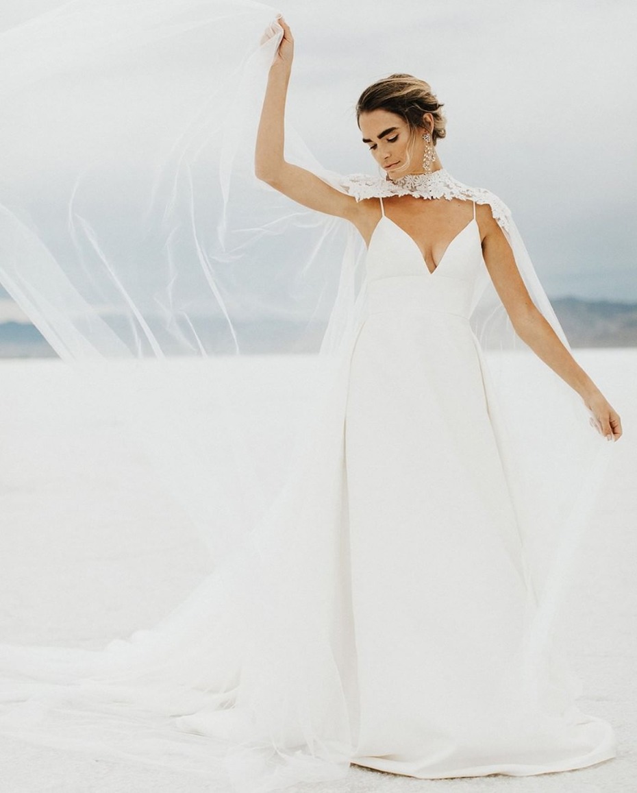 Kaley Cuoco Get the Look: 10 Wedding Dresses with Capes