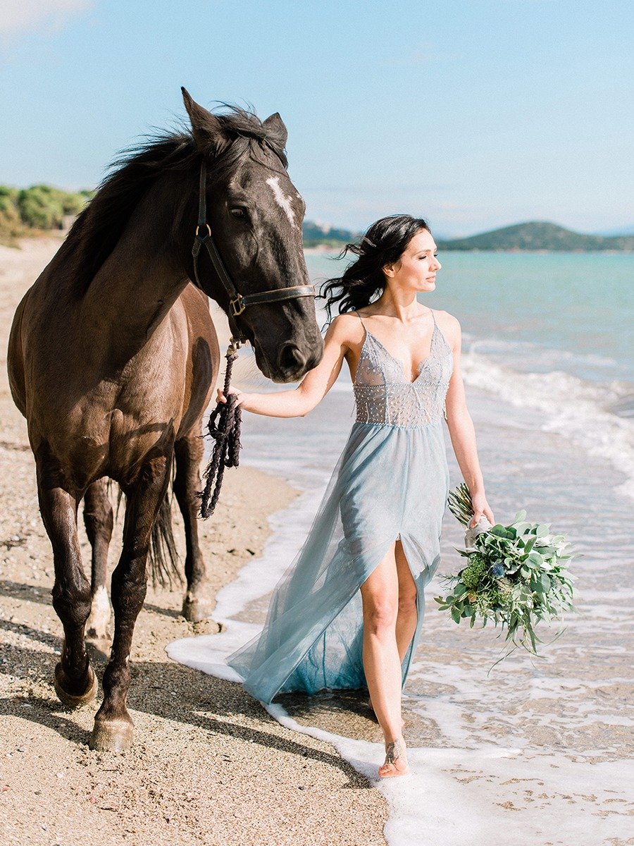 Romantic And Modern Beach Wedding Ideas In Greece