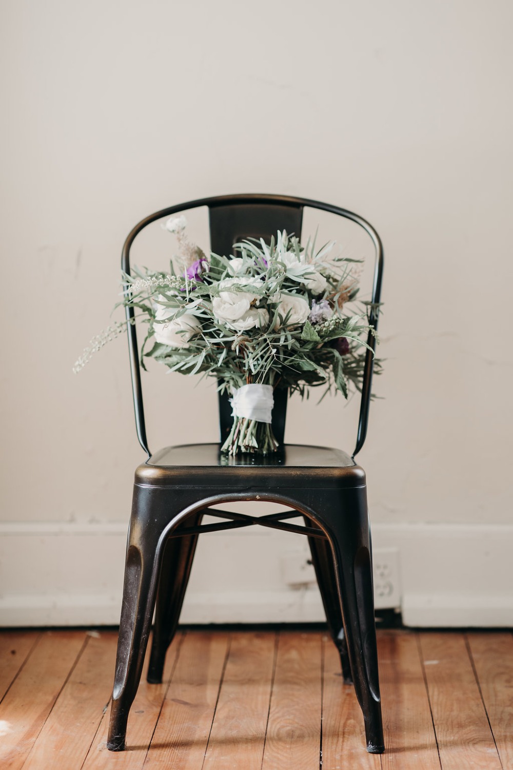 white and purple wedding bouquet