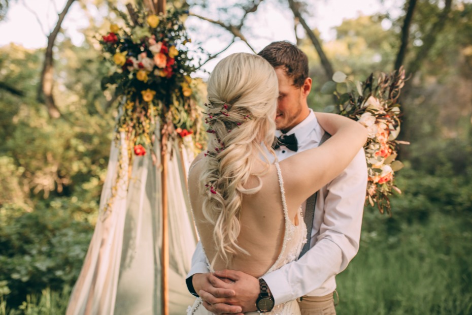 This Boho-Style Elopement Shoot at Folsom Lake Is Tee-Pee(p)-Worthy