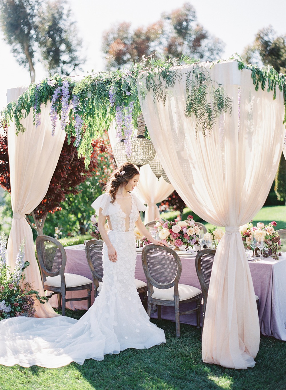 glam canopy wedding table decor