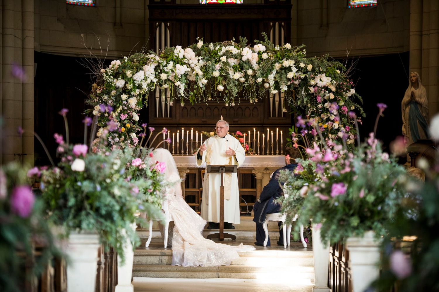 this-castle-wedding-is-mind-blowing