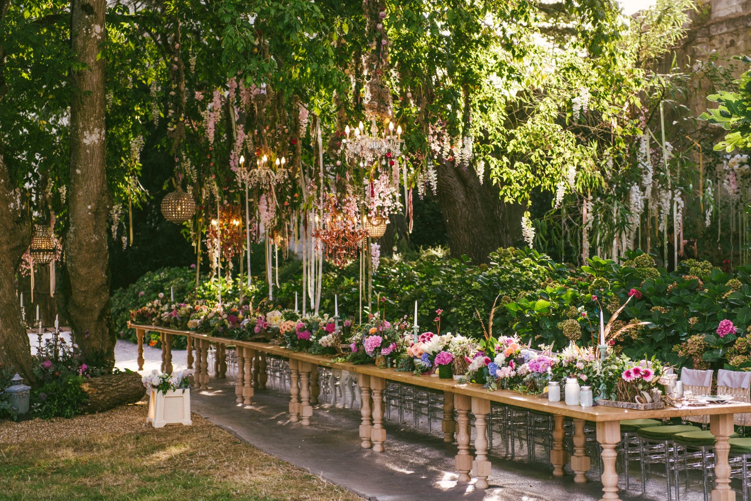 this-castle-wedding-is-mind-blowing