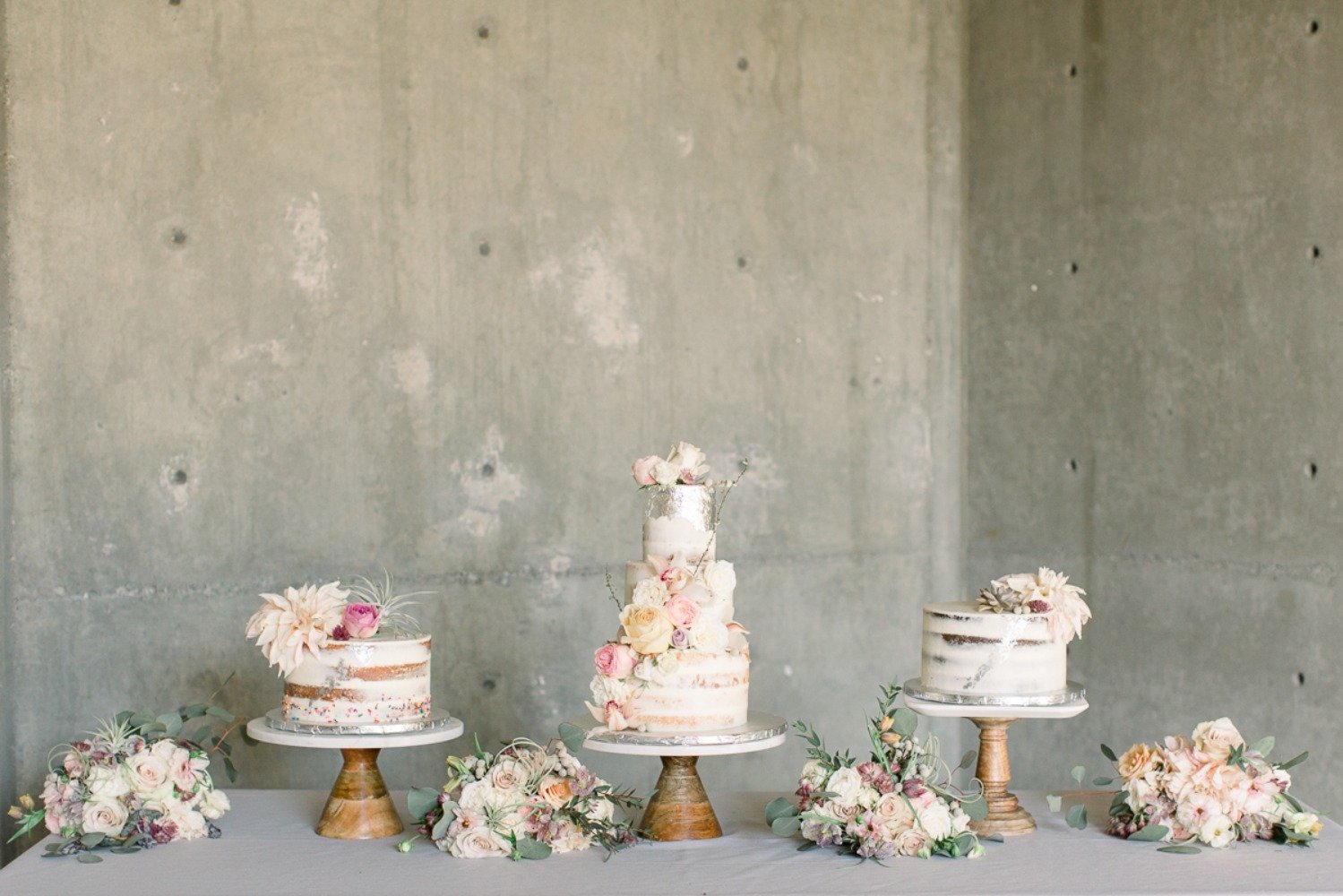 Naked cake station