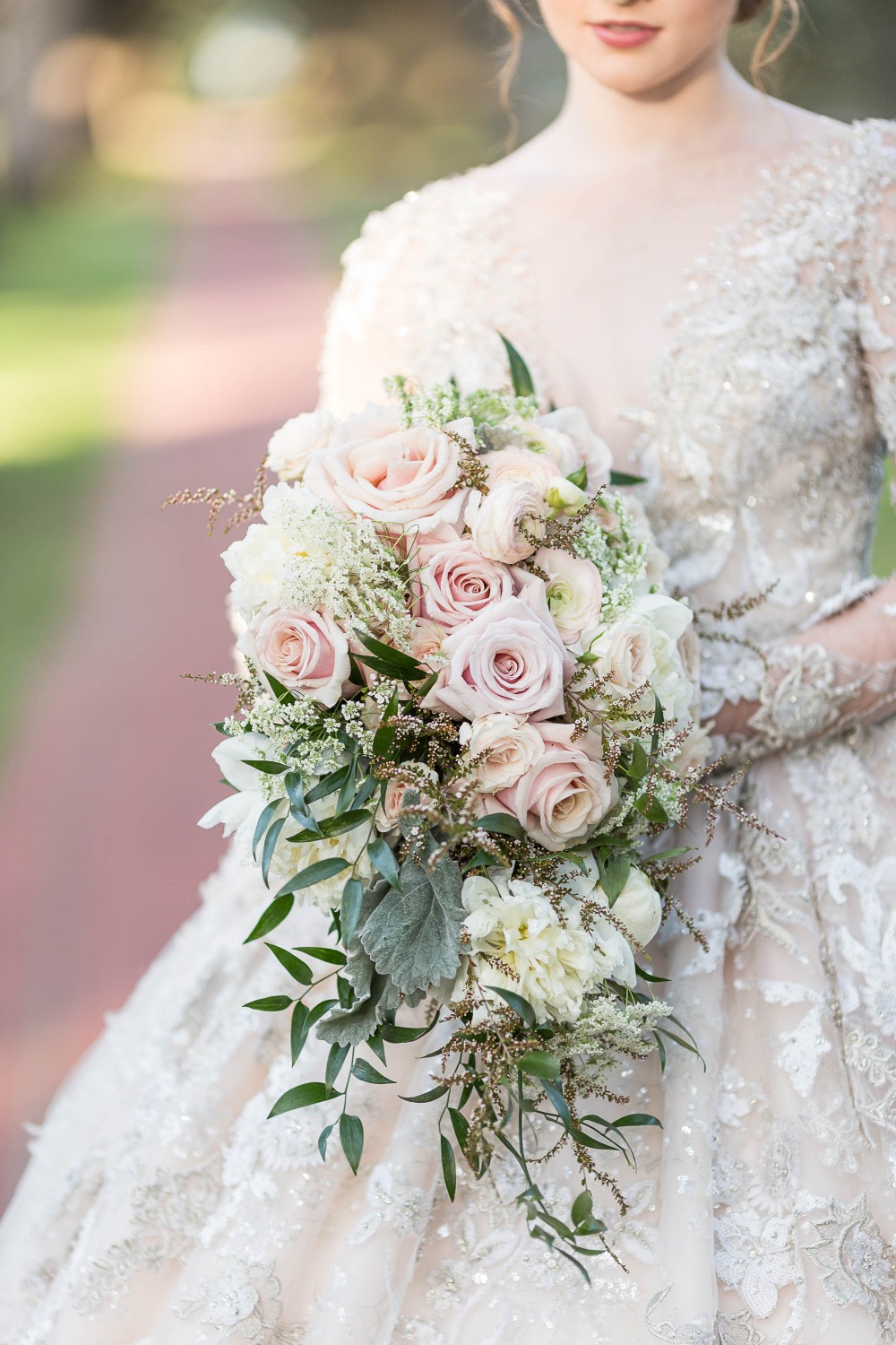 blush and ivory wedding bouquet